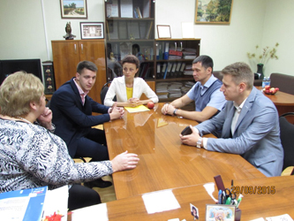 Депутаты подкомиссии по делам молодежи посетили  муниципальные библиотеки Саратова